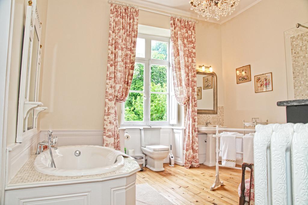 Chateau Lamothe Du Prince Noir - B&B Saint-Sulpice-et-Cameyrac Quarto foto