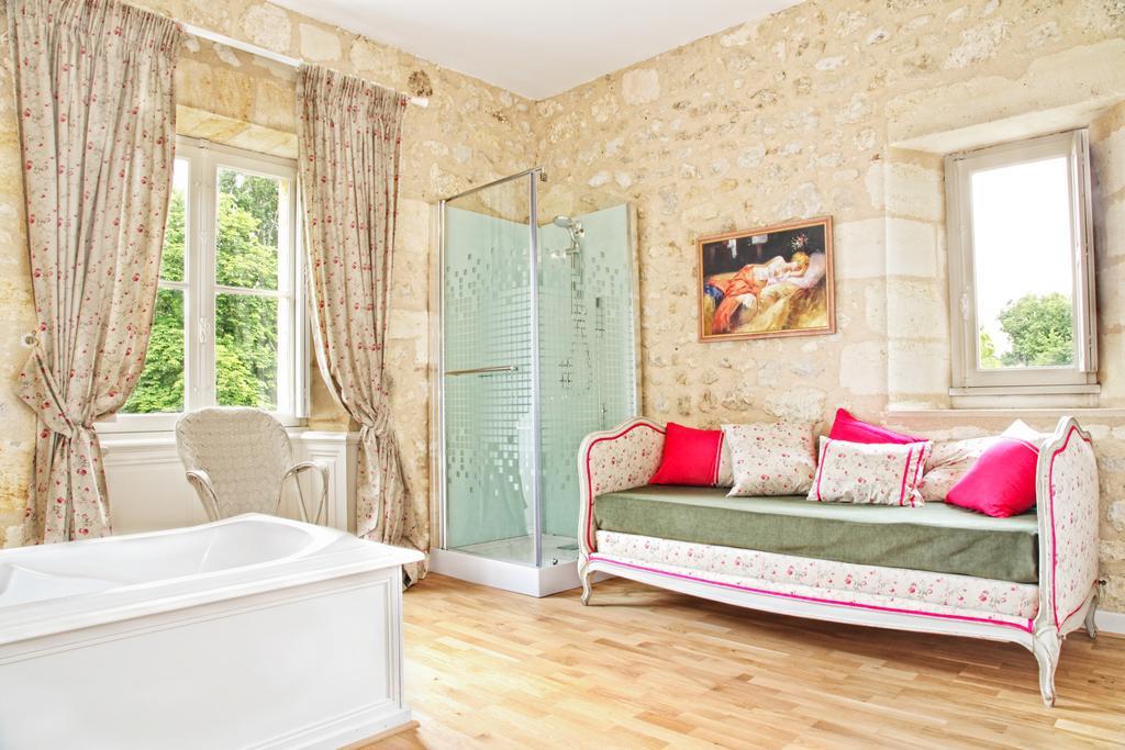 Chateau Lamothe Du Prince Noir - B&B Saint-Sulpice-et-Cameyrac Quarto foto
