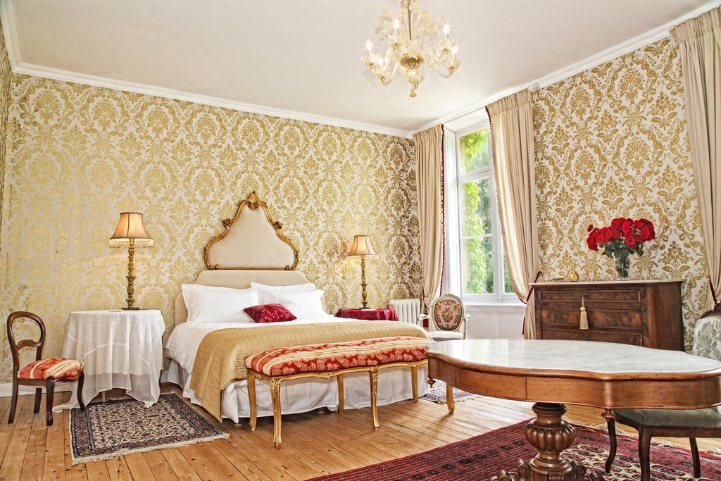 Chateau Lamothe Du Prince Noir - B&B Saint-Sulpice-et-Cameyrac Quarto foto